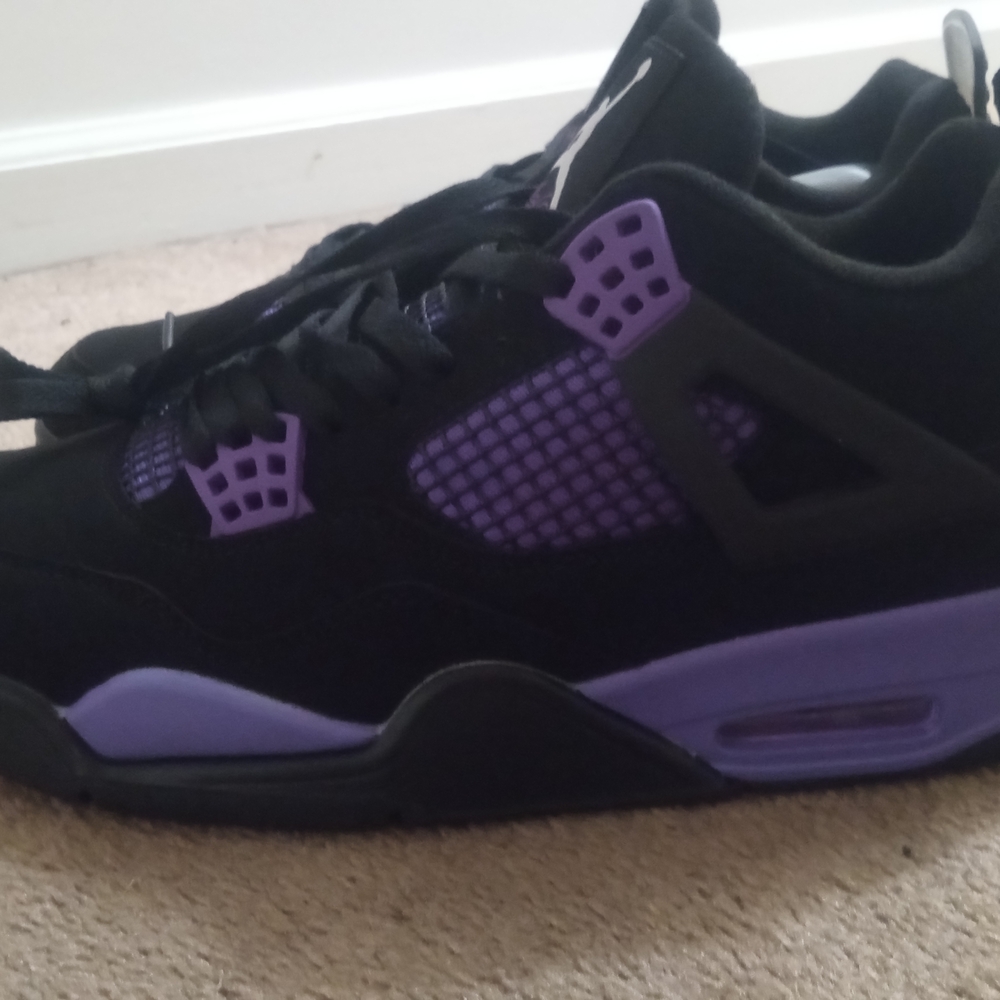 Men's Jordan Retro 4 Purple Thunder Sz 9.5